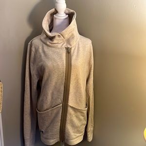 Under Armour women’s zip front sweatshirt size XL